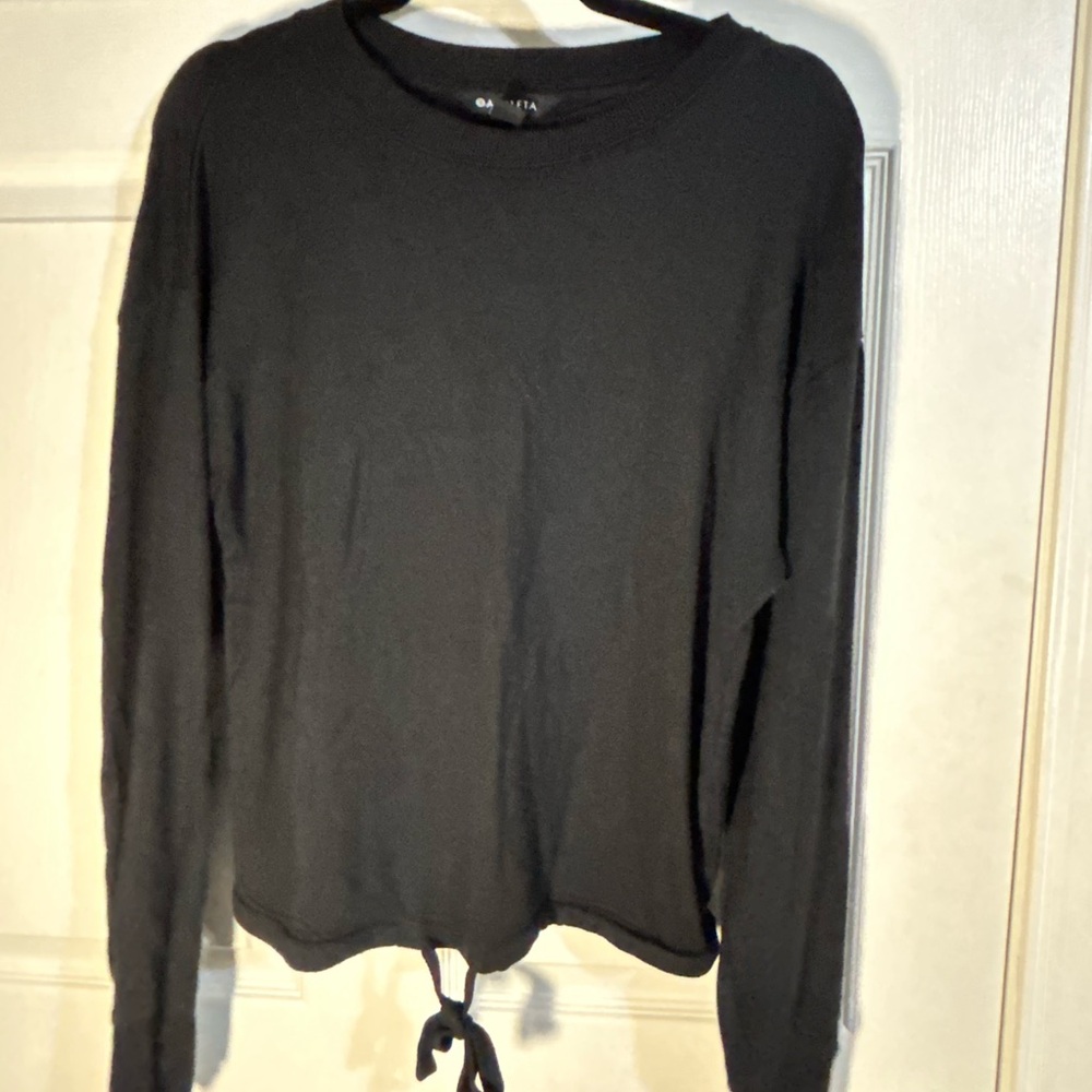 Athleta‎ Black Crewneck Sweater